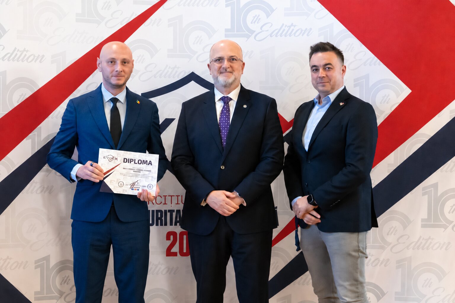 CyDEx 2026: momentul înmânării diplomei către CyberShield la ceremonia ediției a 10-a a exercițiului național de securitate cibernetică